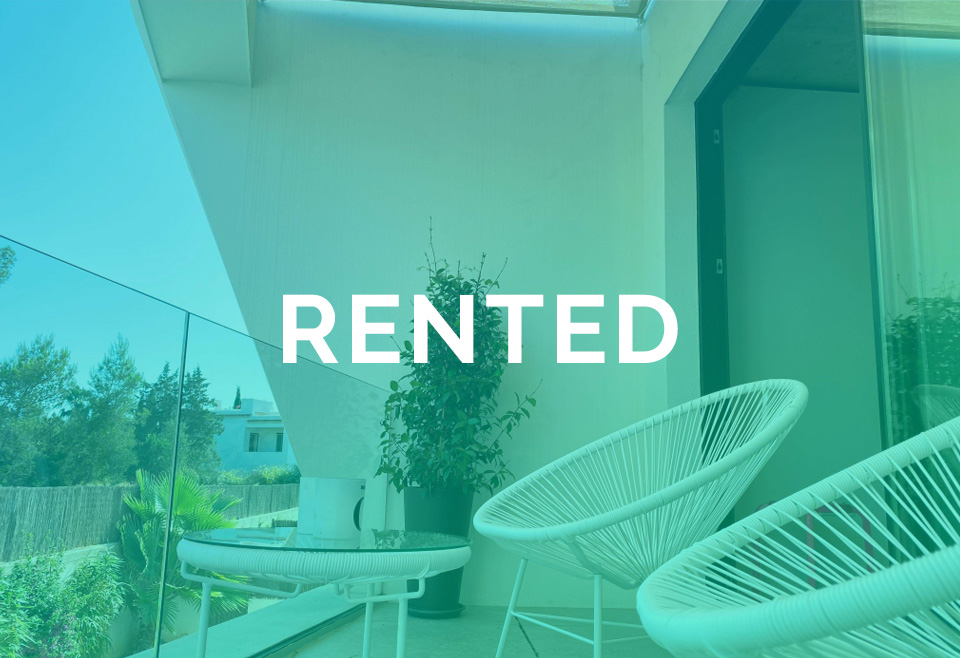 RENTED | Modern 2-bed apartment in San Antonio | Summer Rental