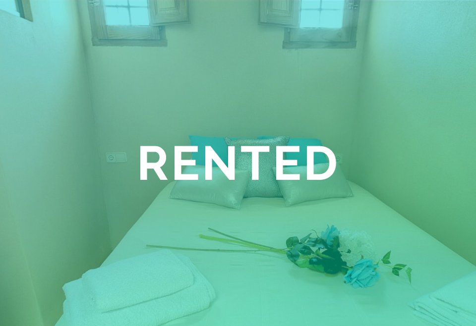 RENTED | Beautiful 2-bed apartment in Dalt Vila | Annual Rental