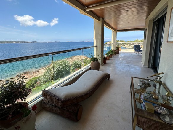 Amazing sea view roof top apartment in Cala Gracio | Summer Rental