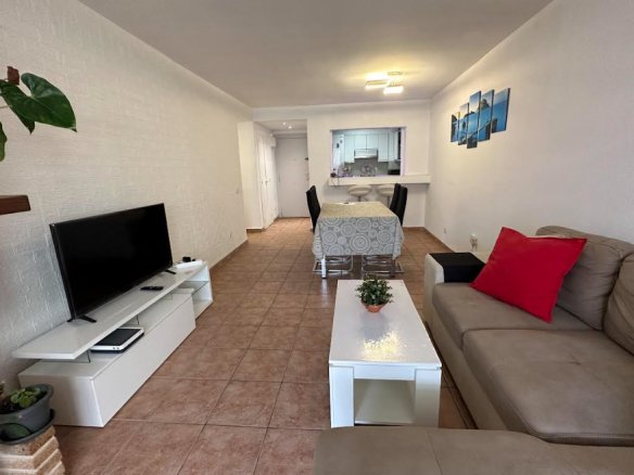 Cute 2-bed Apartment in Marina Botafoch | Summer Rental