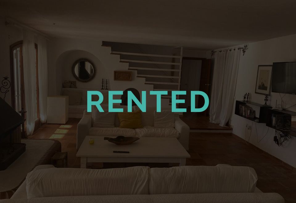 RENTED | Beautiful 4-bed house in Salinas
