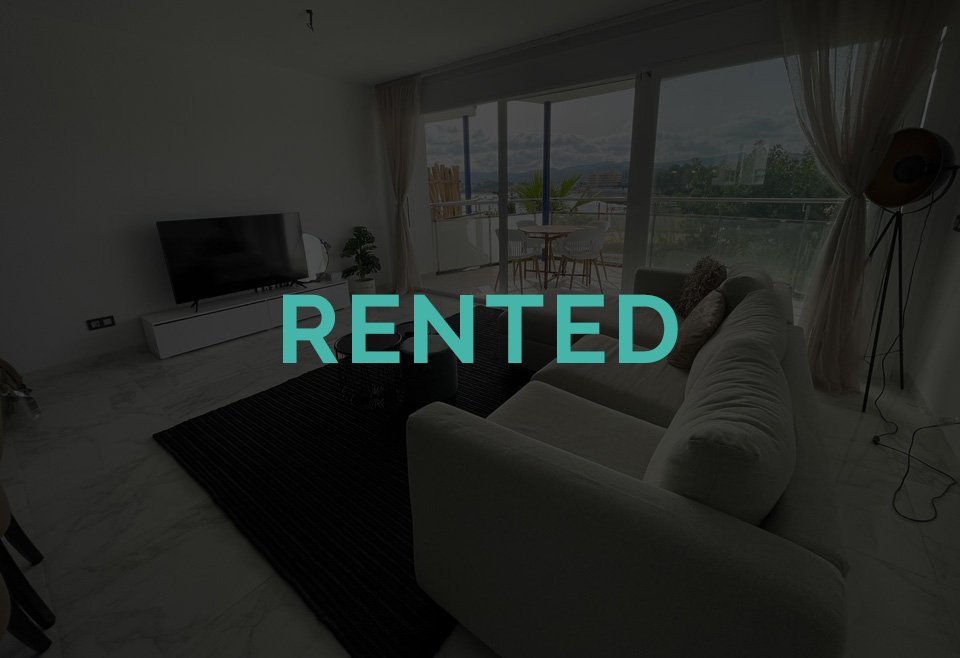 RENTED | Stunning 3-bed apartment with sea views in Cala Bou