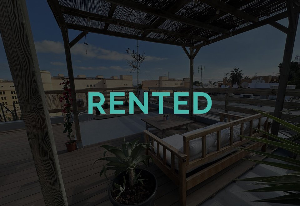 RENTED | Cute 2-bed apartment in Siesta