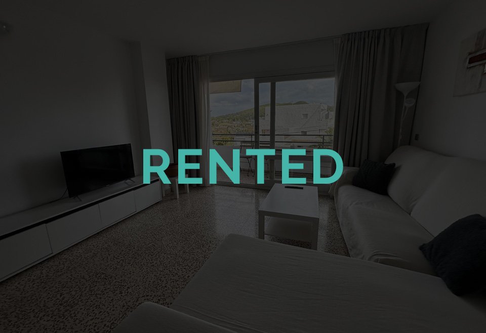 RENTED | Spacious 3-bed apartment in Siesta
