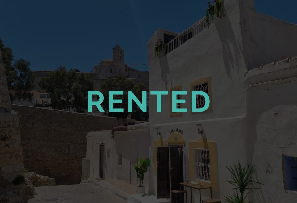 RENTED | Cozy duplex with terrace up in the Ibiza Port