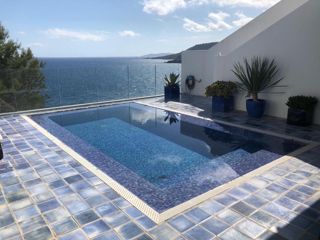 Gorgeous 2-bed sea view apartment located in Roca Llisa | Summer Rental