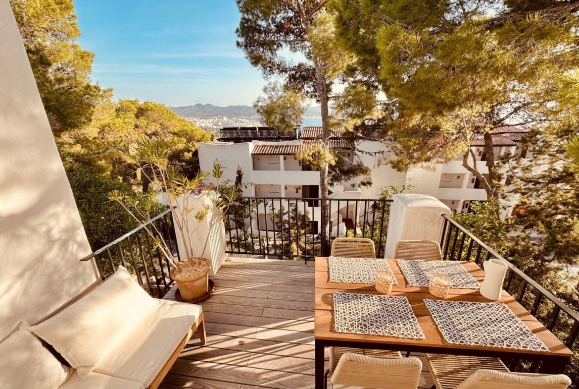 Stunning House with Sea View in Cala Gració Available in July