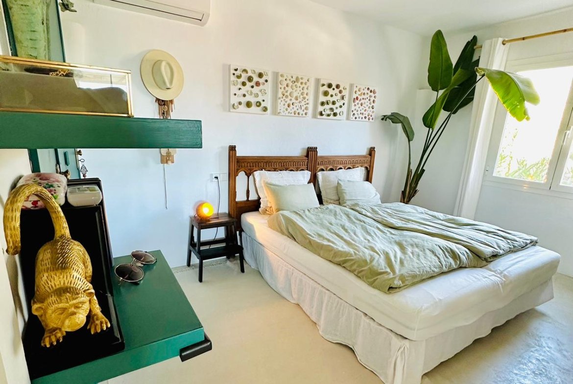 Stunning House with Sea View in Cala Gració Available in July