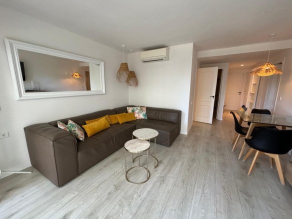 Cute and Modern 3-Bedroom Apartment for Rent in Marina Botafoch Summer 2026