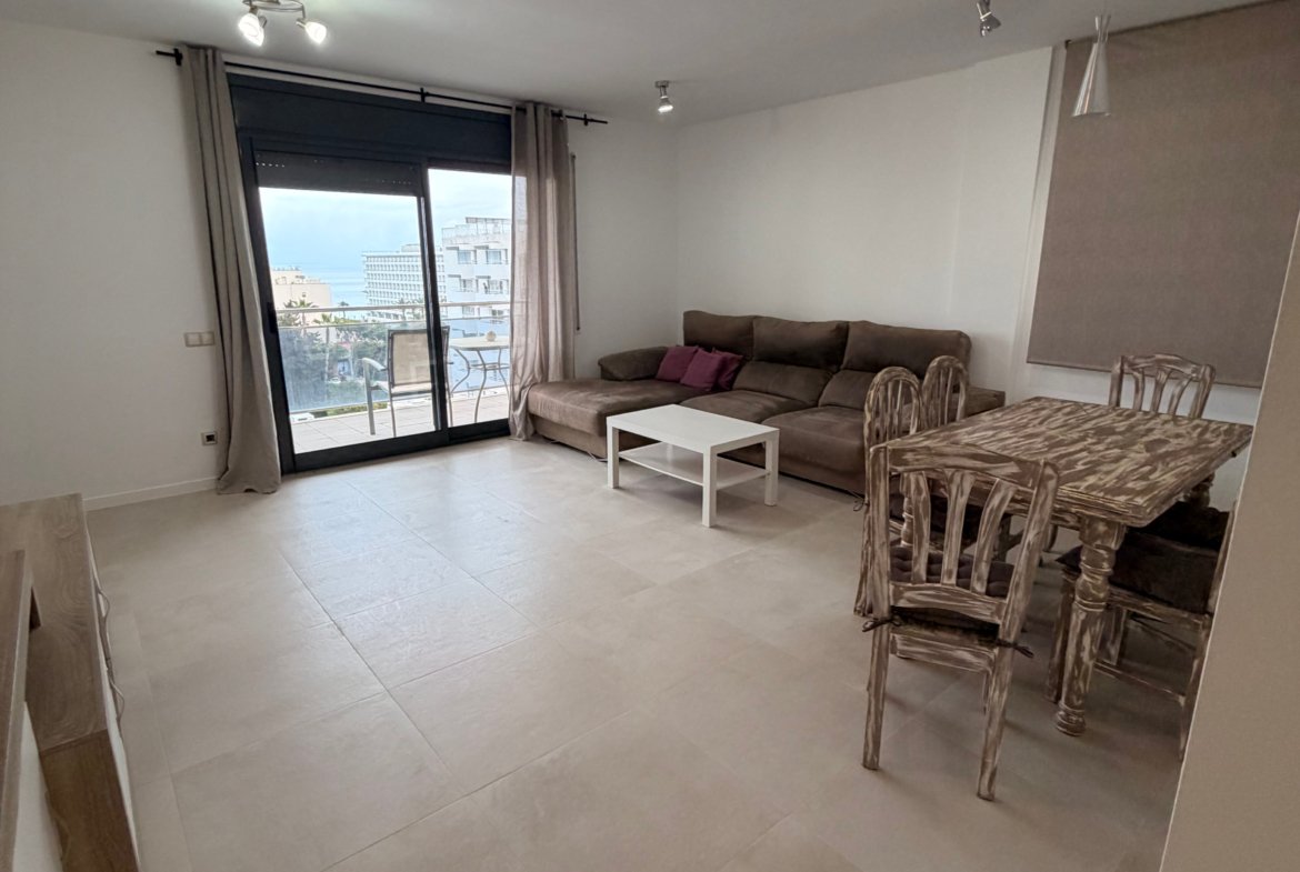 RENTED Beautiful 3-bed apartment for Winter 2026 in Playa d’en Bossa