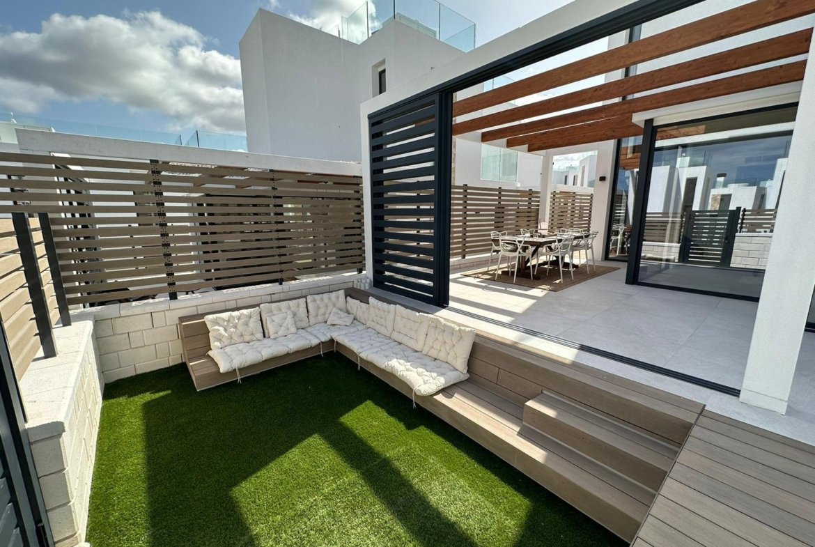 Beautiful 3-bed duplex with swimming pool in Cala Tarida from 15.09.2026-15.08.2027