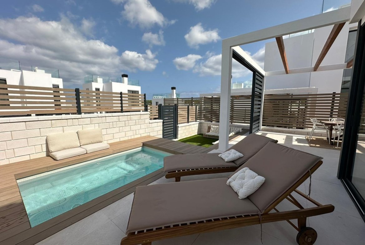 Beautiful 3-bed duplex with swimming pool in Cala Tarida from 15.09.2026-15.08.2027