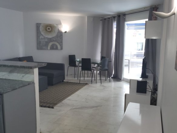 Beautiful apartment in Marina Botafoch – Annual rent