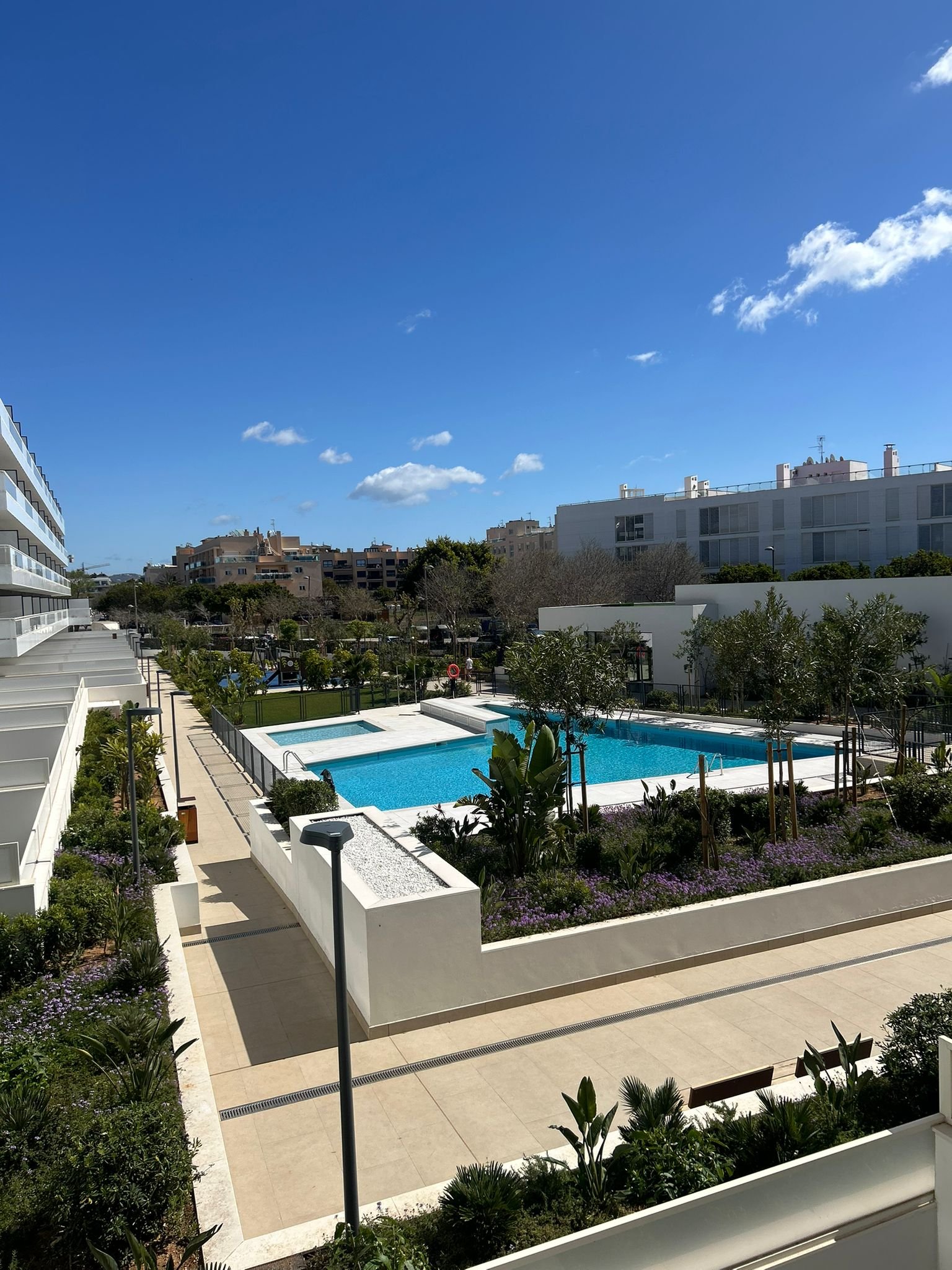 PHOTO-2026-04-06-19-31-22 31 Modern 3-Bedroom Apartment in Playa d’en Bossa from 15.10.2026