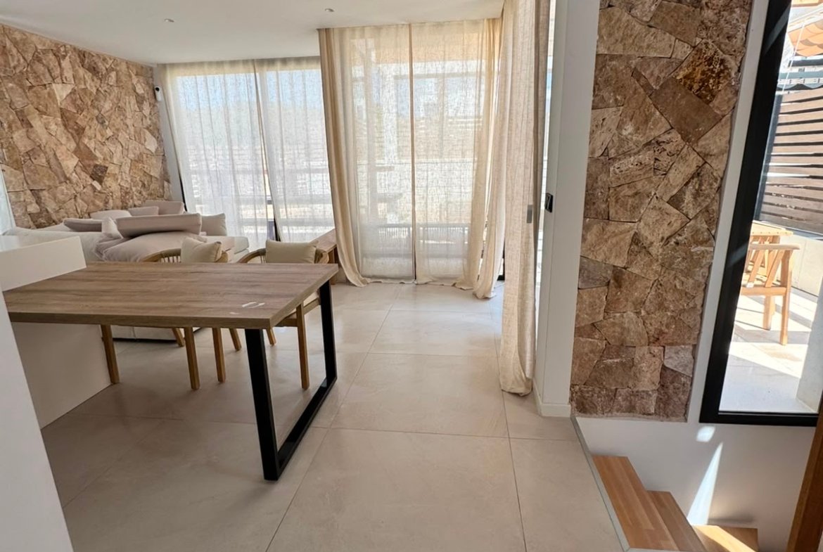Beautiful 3-bed duplex with Swimming Pool in Cala Tarida Summer 2026