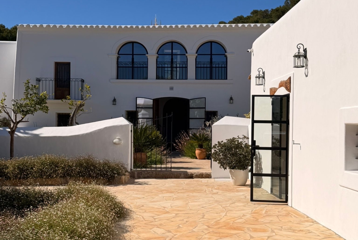 Luxury Countryside Estate for Annual Rent in San Lorenzo