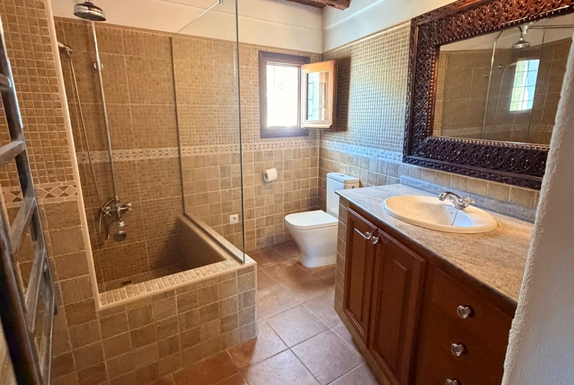 Luxury Countryside Estate for Annual Rent in San Lorenzo