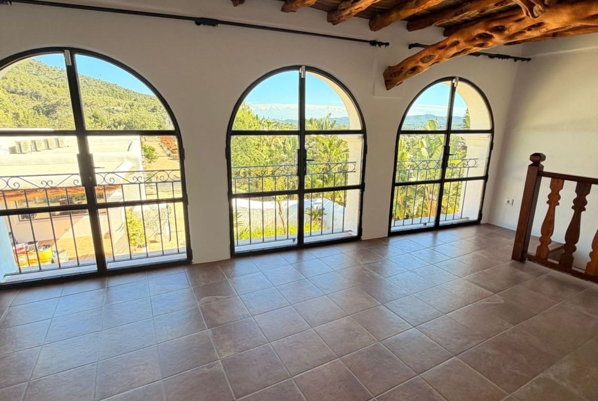 Luxury Countryside Estate for Annual Rent in San Lorenzo