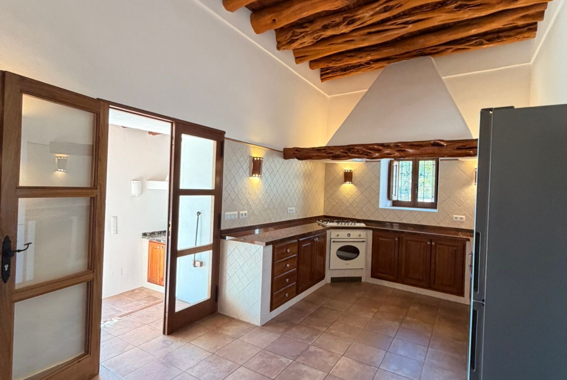 Luxury Countryside Estate for Annual Rent in San Lorenzo