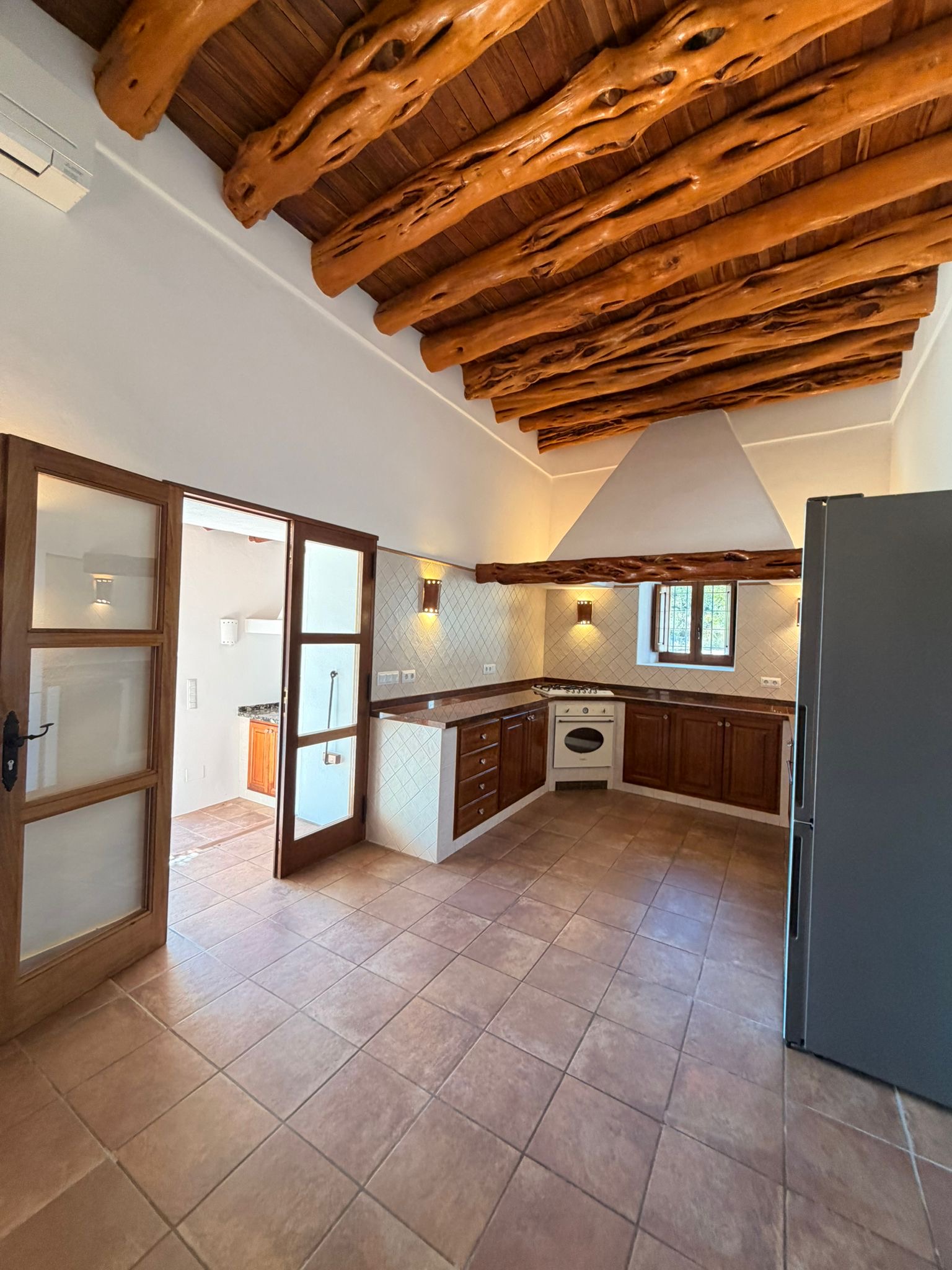 Luxury Countryside Estate for Annual Rent in San Lorenzo