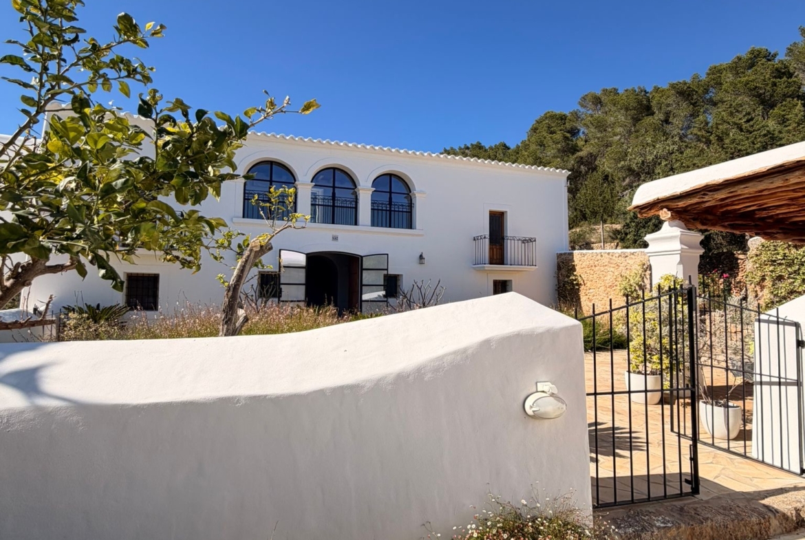 Luxury Countryside Estate for Annual Rent in San Lorenzo