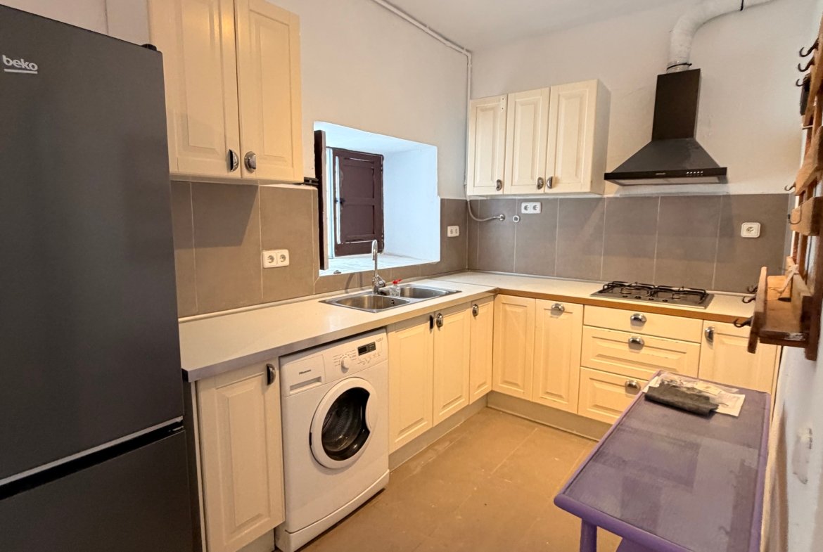 Countryside House in Santa Eulalia Available for Longterm Rental
