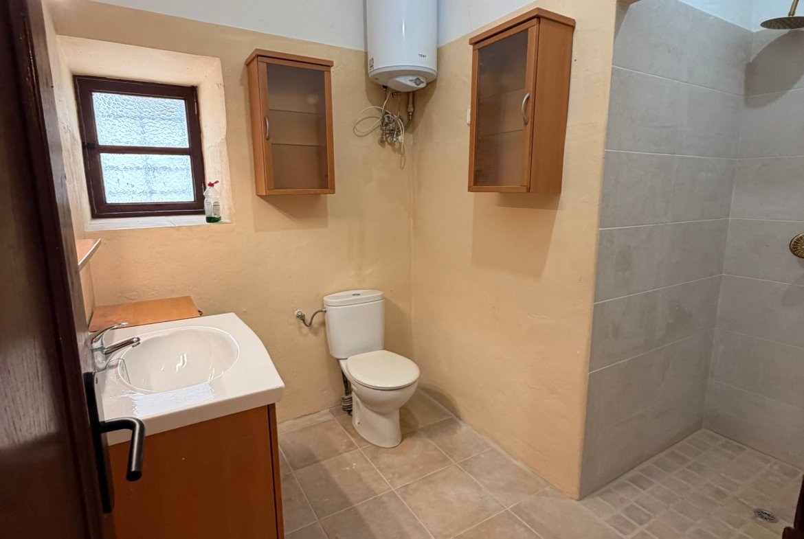 Countryside House in Santa Eulalia Available for Longterm Rental