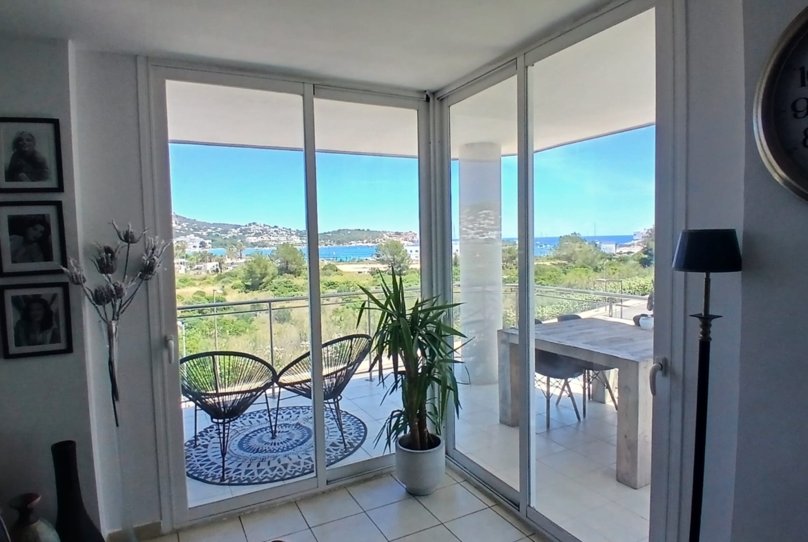 Beautiful Apartment with Sea View in Marina Botafoch – Available for Annual Rent from November