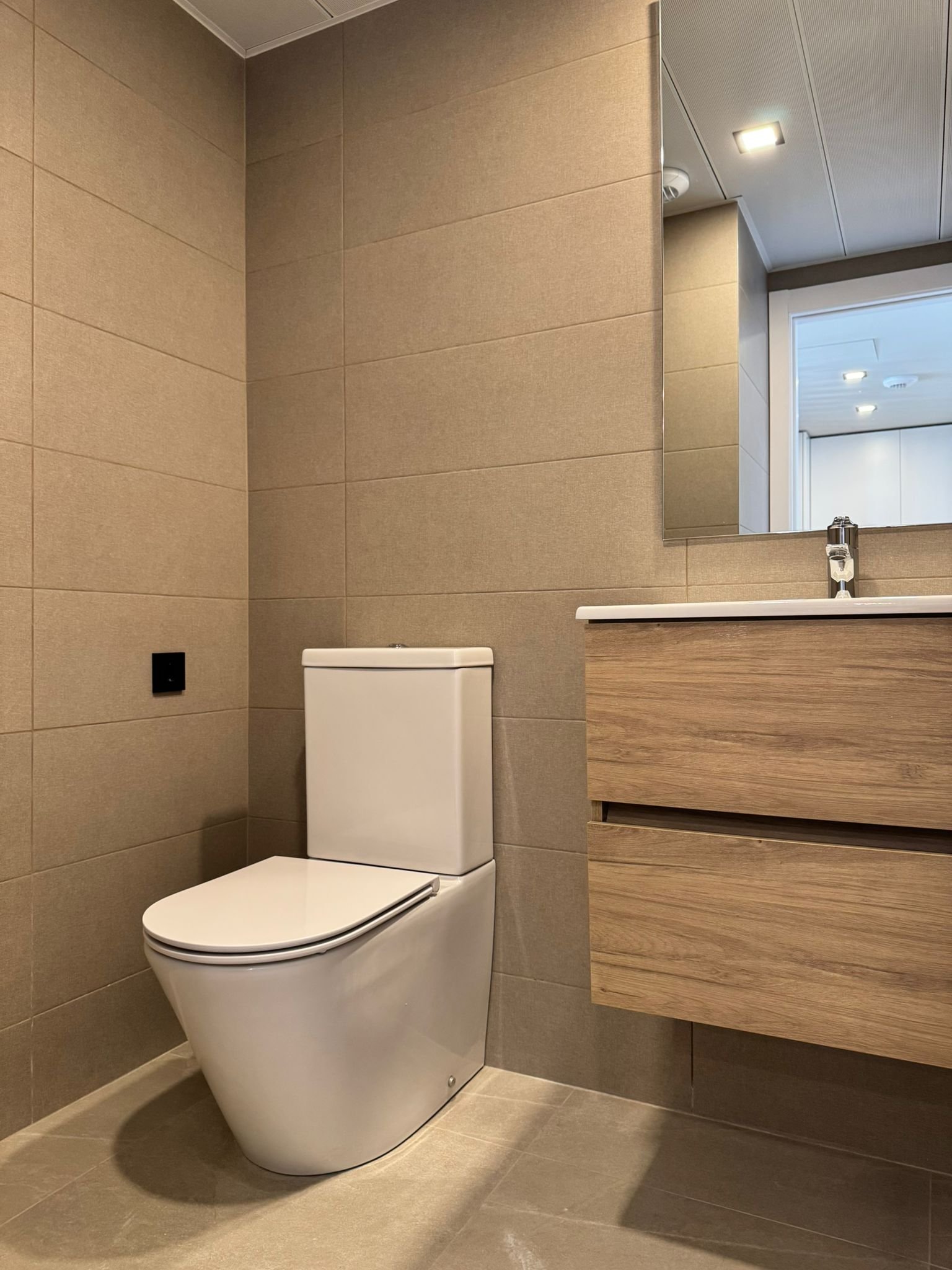 Luxury New-Build Penthouse in Playa d’en Bossa – Available from Mid July to October
