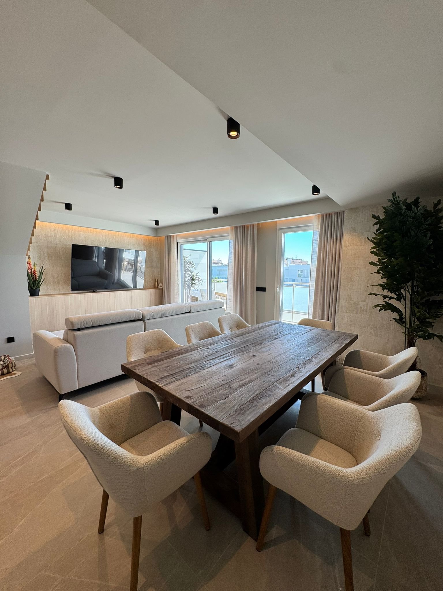 Luxury New-Build Penthouse in Playa d’en Bossa – Available from Mid July to October