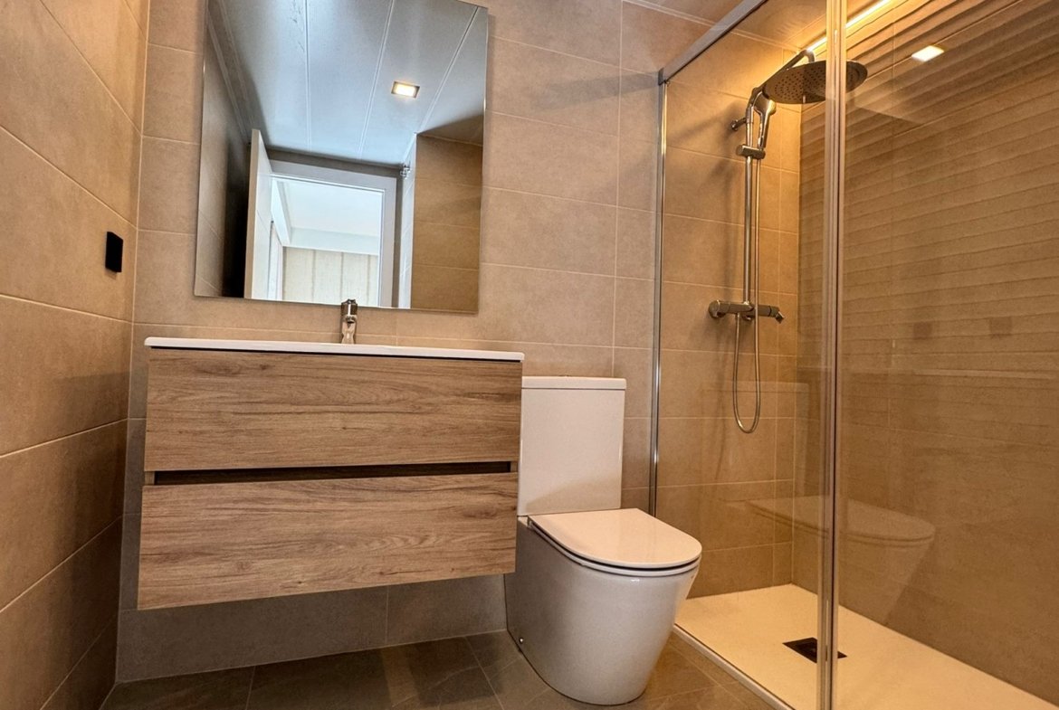 Luxury New-Build Penthouse in Playa d’en Bossa – Available from Mid July to October
