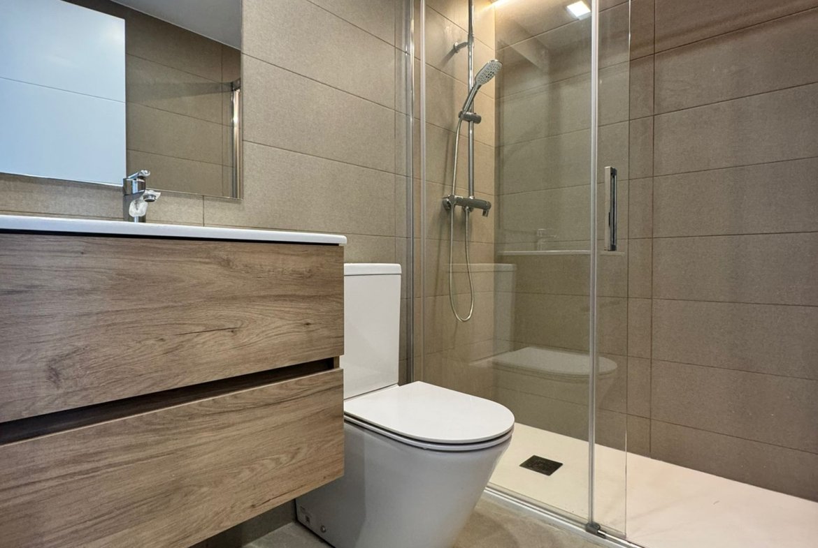 Luxury New-Build Penthouse in Playa d’en Bossa – Available from Mid July to October