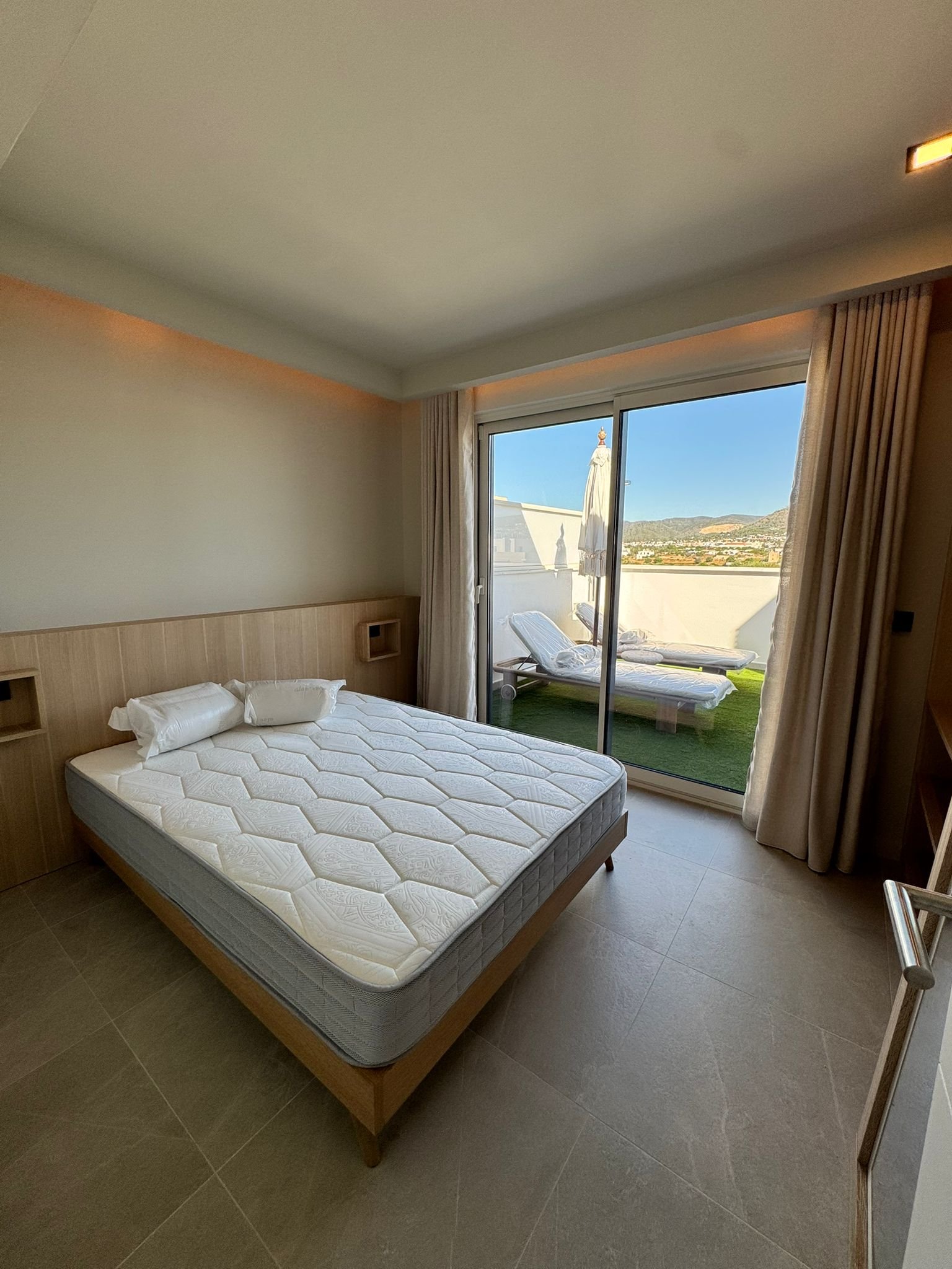 Luxury New-Build Penthouse in Playa d’en Bossa – Available from Mid July to October