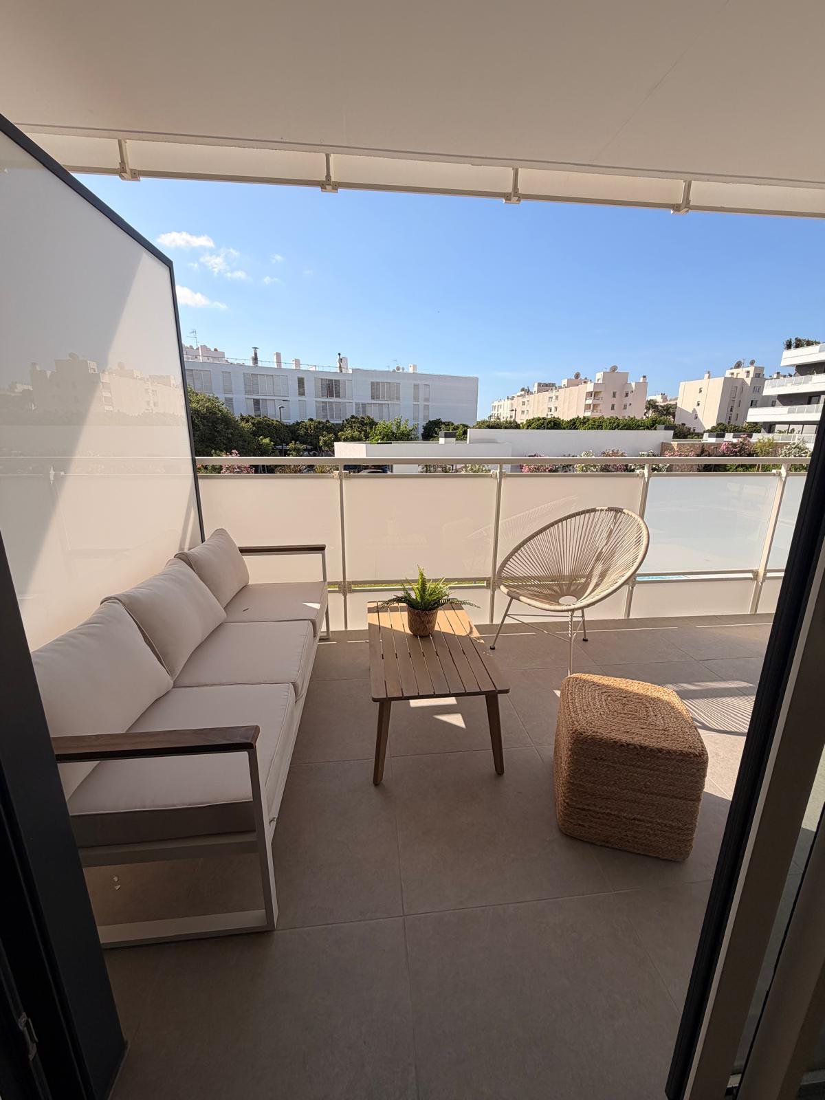 PHOTO-2026-06-10-16-23-26 6 Luxury 2-Bedroom Apartment in Playa d’en Bossa for Summer Rent