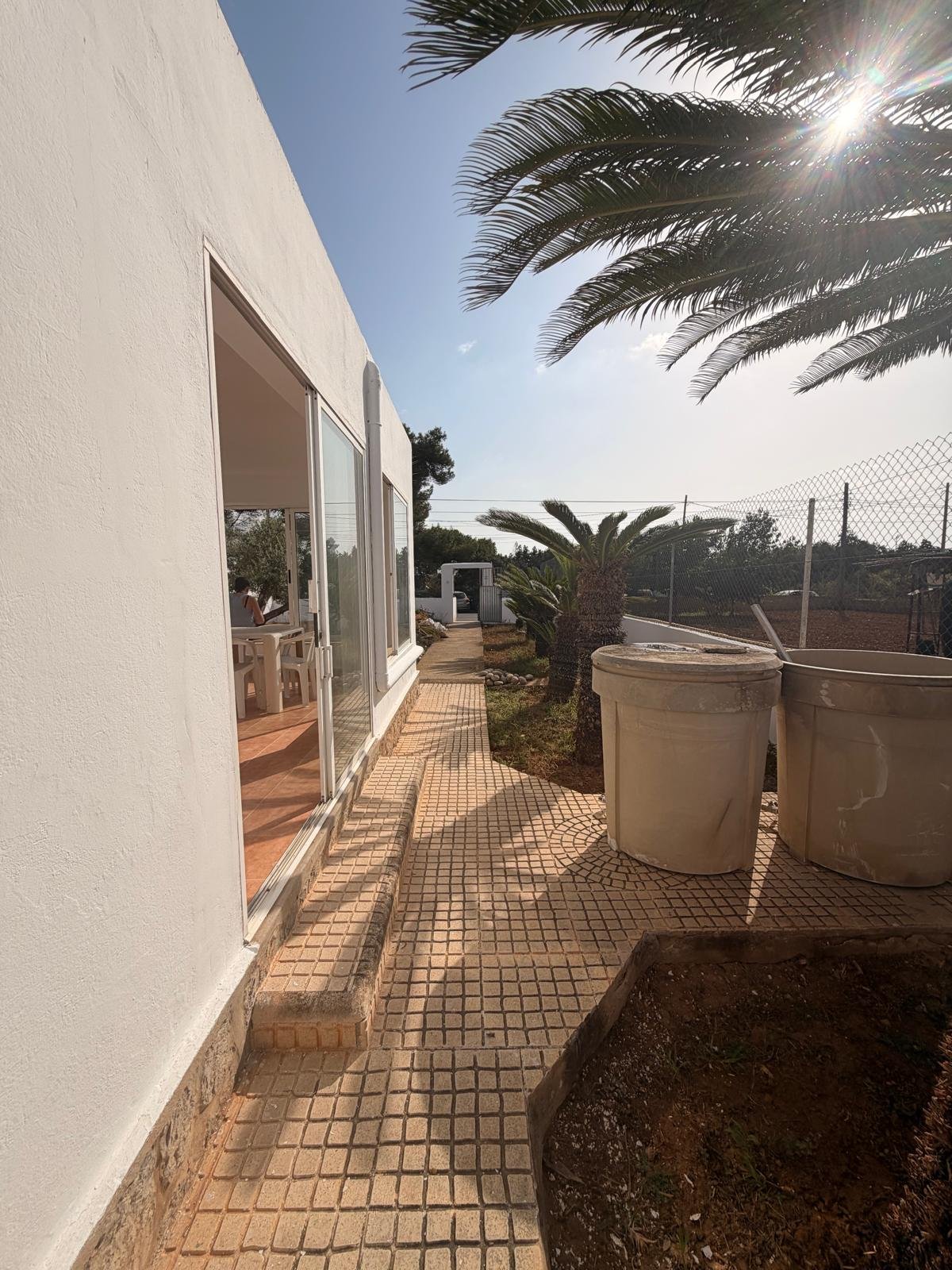 Casita Near the Airport Available for Longterm Rent