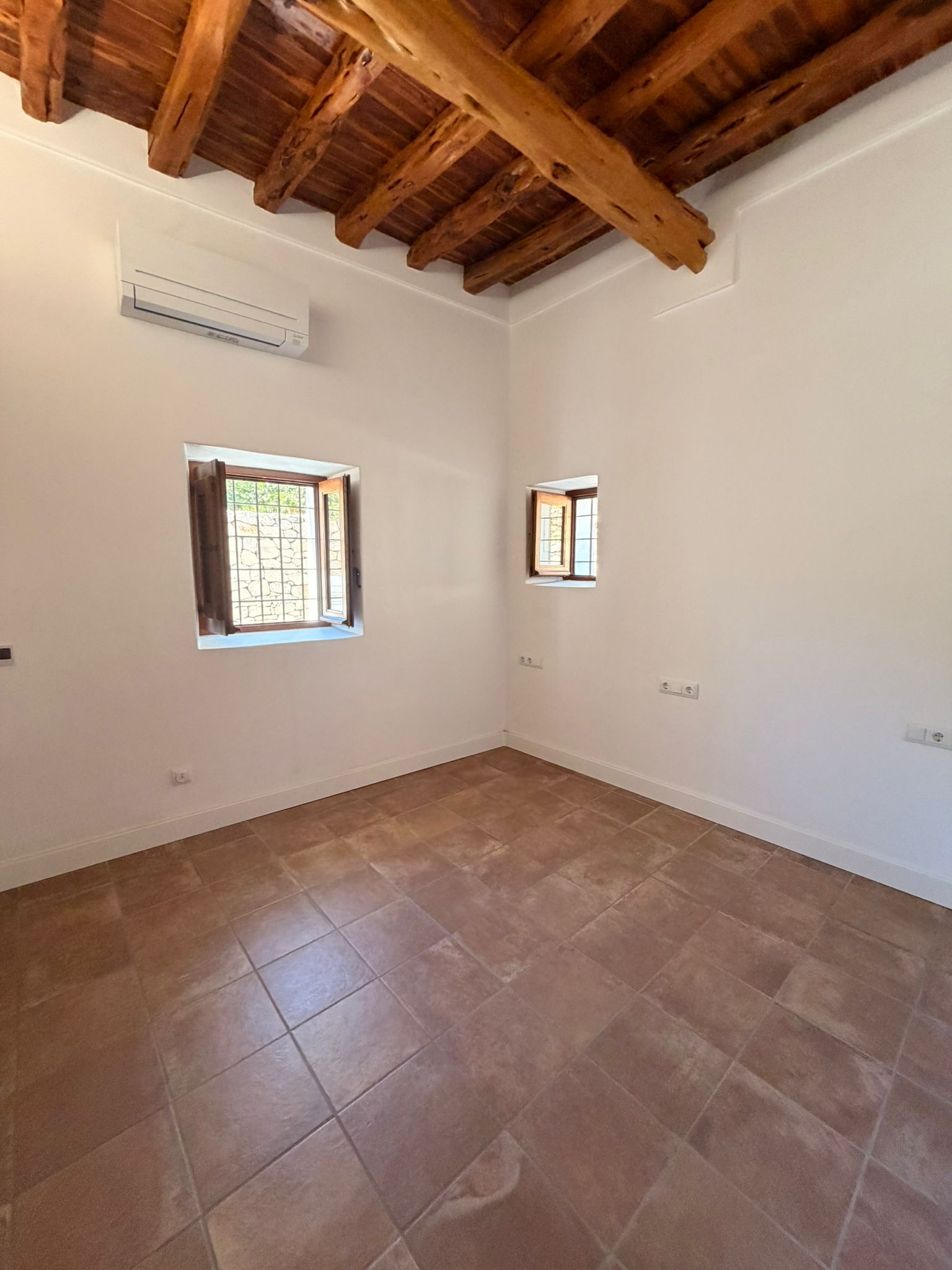 Luxury Countryside Estate for Annual Rent in San Lorenzo