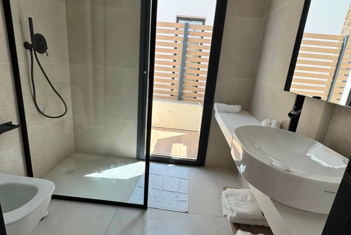 Beautiful 3-bed duplex with Swimming Pool in Cala Tarida Summer 2026