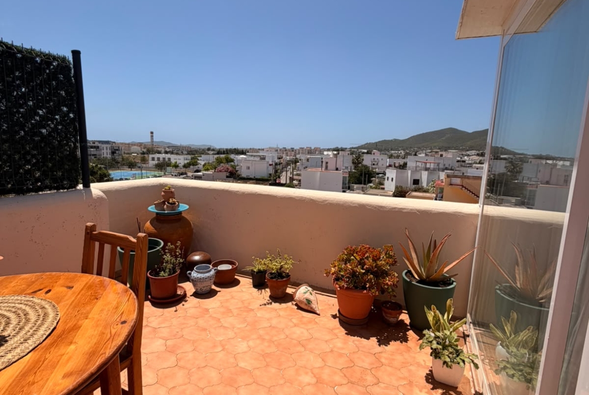 Studio for Rent in Puig d’en Valls – Summer Rental