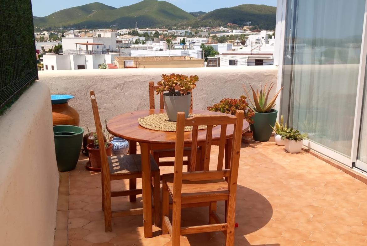 Studio for Rent in Puig d’en Valls – Summer Rental