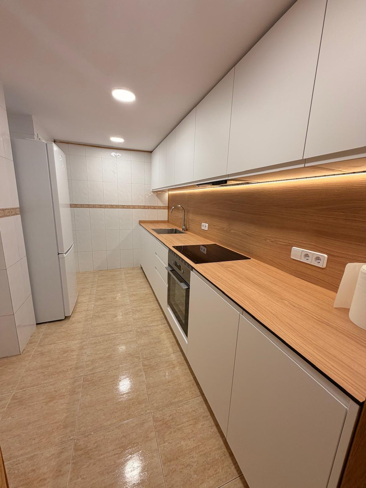 8d5454f0-58e1-4f67-873d-c005a31cda11 Spacious 3 Bedroom Apartment Available from 01.06