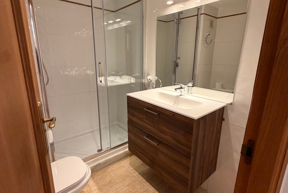 Spacious 3 Bedroom Apartment Available from 01.06