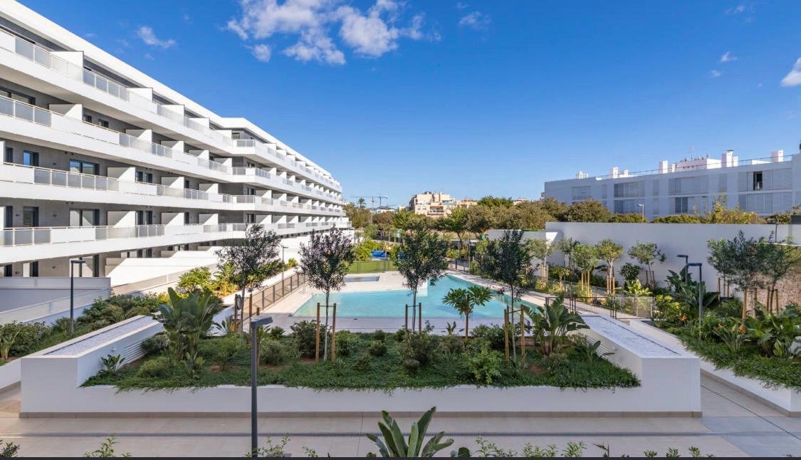 Luxury Penthouse in Playa d’en Bossa Available for Summer Rent