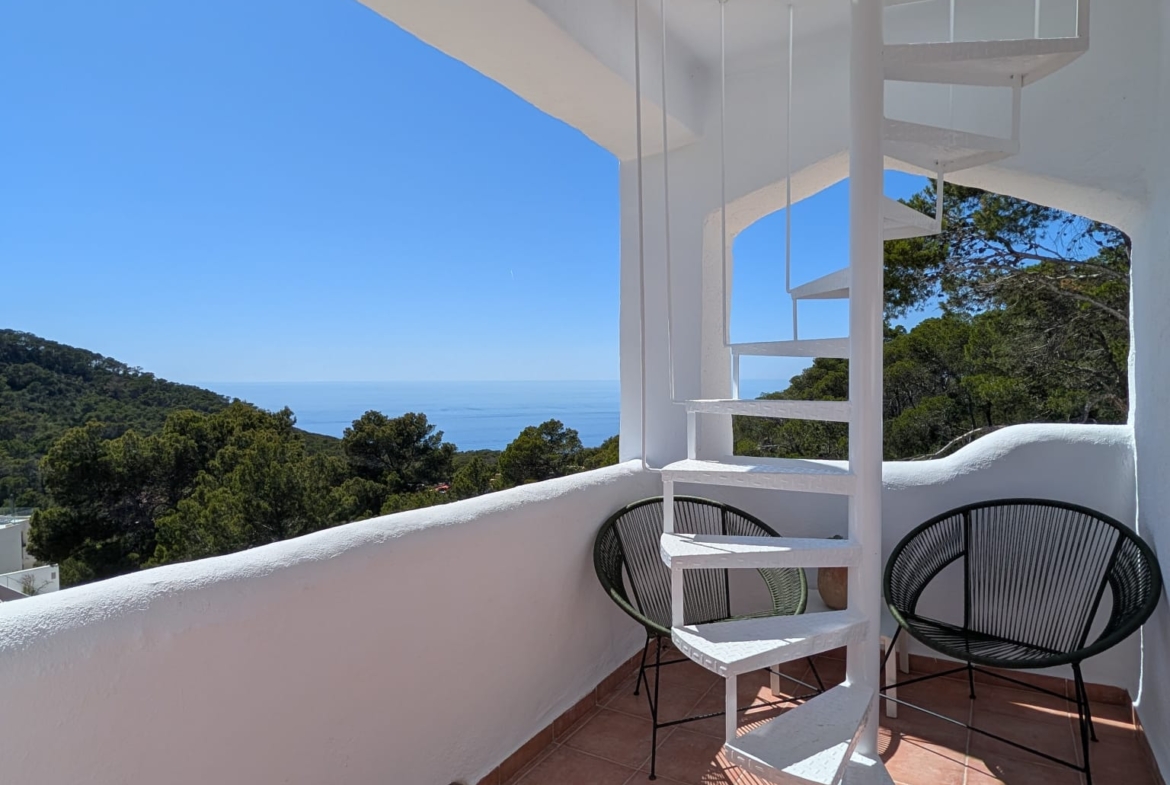 Boho Chic Sea View Apartment with Private Rooftop in Cala Vadella for Summer Rent