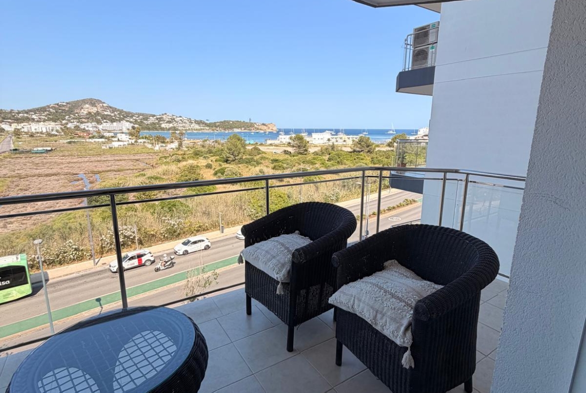 Luxury Sea View Apartment With Pool & Large Terrace – Summer Rental