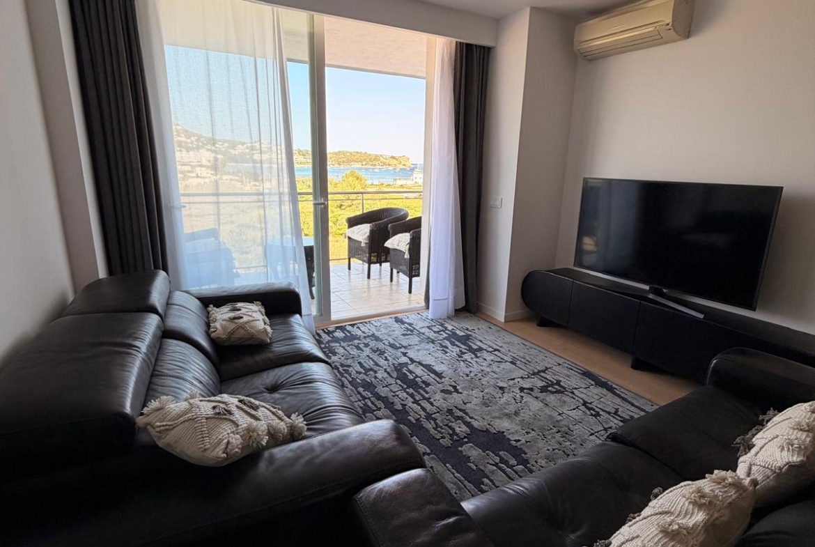 Luxury Sea View Apartment With Pool & Large Terrace – Summer Rental