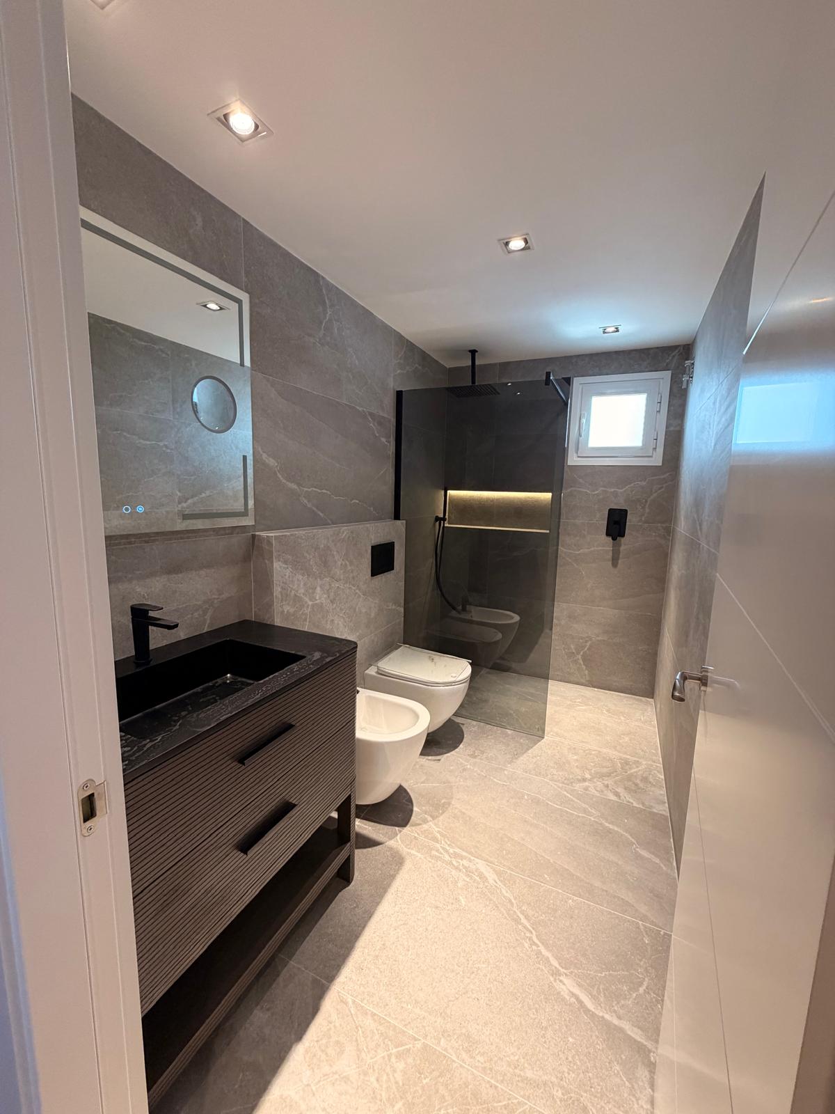 PHOTO-2026-05-30-17-31-20 7 Luxury Sea View Apartment With Pool & Large Terrace – Summer Rental