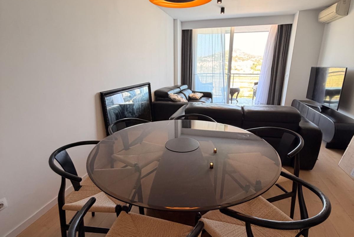 Luxury Sea View Apartment With Pool & Large Terrace – Summer Rental