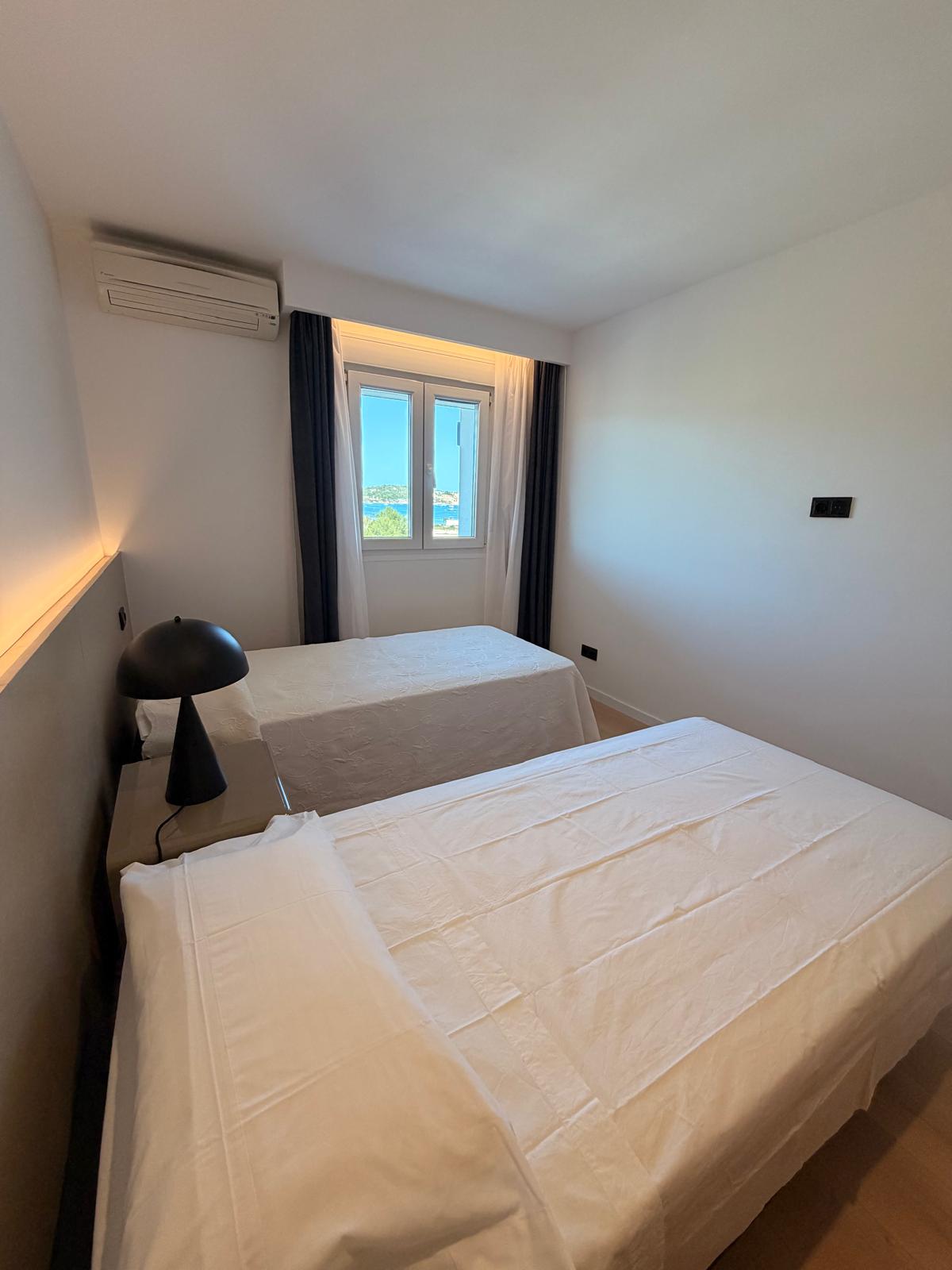 PHOTO-2026-05-30-17-31-21 9 Luxury Sea View Apartment With Pool & Large Terrace – Summer Rental