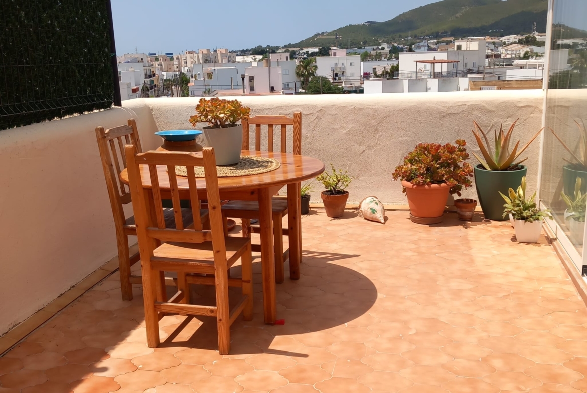 Studio for Rent in Puig d’en Valls – Summer Rental