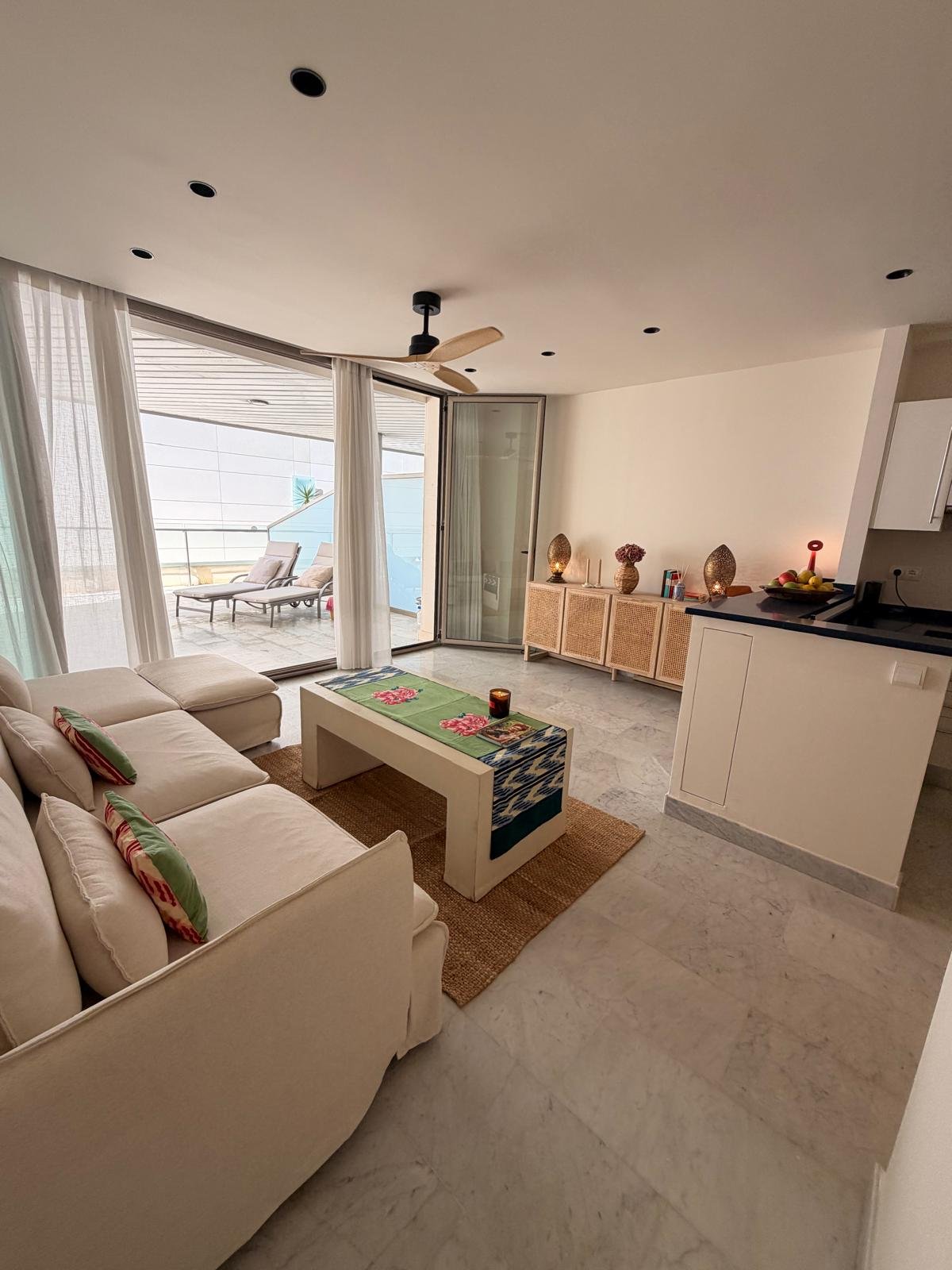 Beautiful 1 Bedroom Apartment with Large Terrace in Marina Botafoch